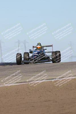 media/Oct-26-2025-CalClub SCCA (Sun) [[8ce1e69566]]/Group 3/Grapevine/